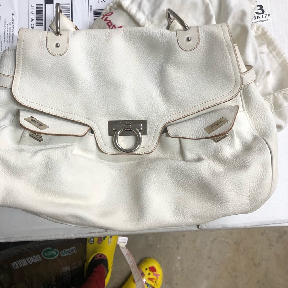 Ferragamo White Bag - Picture 13 of 16